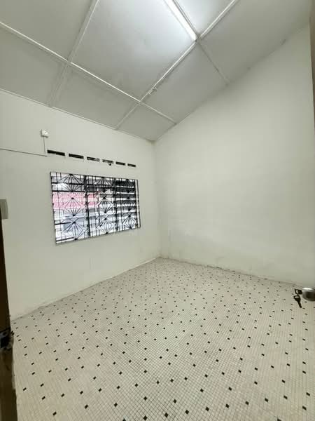 1-storey Terraced House for Rent in Johor Bahru (Johor) - Tim Tan - Interior - PropertyGuru.com.my