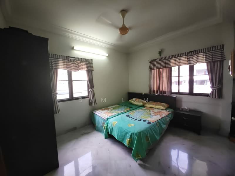 Kondominium untuk Dijual di Allamanda - Sam Lam - Bedroom - PropertyGuru.com.my