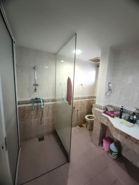 Kondominium untuk Dijual di Allamanda - Sam Lam - Bathroom - PropertyGuru.com.my
