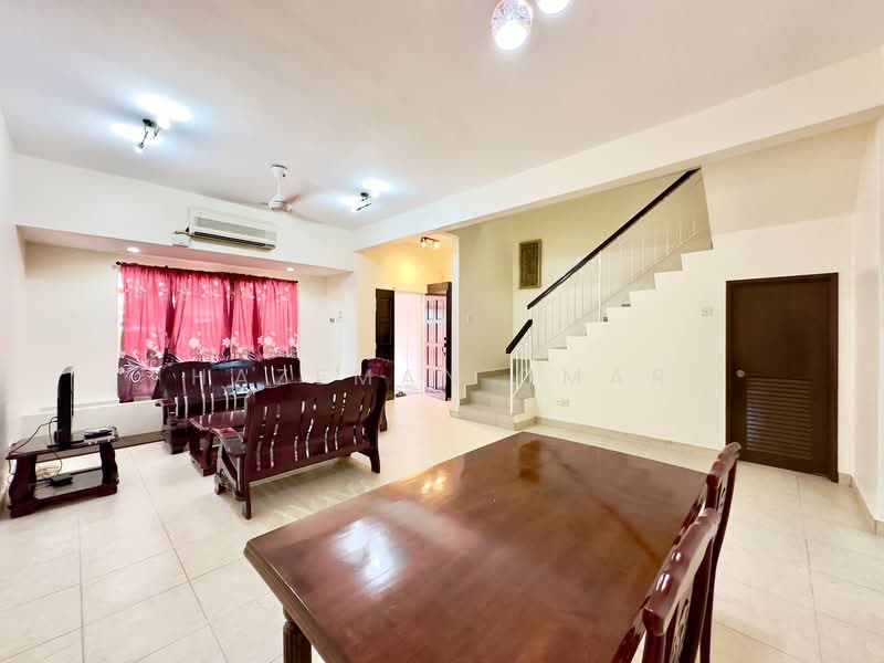 Rumah Teres 2 Tingkat untuk Dijual di Desa Coalfields (Ijok) - Hazeman Omar - Living Room - PropertyGuru.com.my