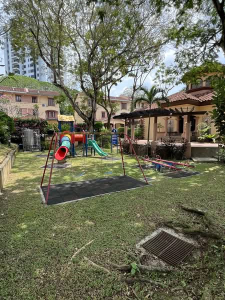 3-storey Terraced House for Sale in Sierramas (Sungai Buloh) - Janice Ng - Exterior - PropertyGuru.com.my