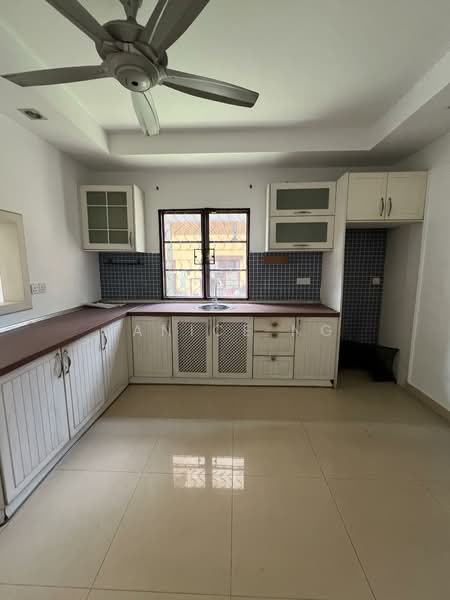 3-storey Terraced House for Sale in Sierramas (Sungai Buloh) - Janice Ng - Kitchen - PropertyGuru.com.my
