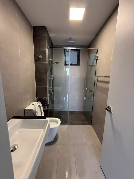 Service Residence for Rent at Sunway Belfield - Rony Yeo - Bathroom - PropertyGuru.com.my