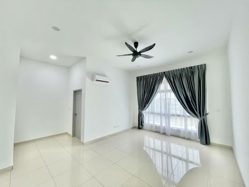 2-storey Terraced House for Sale in Horizon Hills (Iskandar Puteri (Nusajaya)) - Eric Lee - Living Room - PropertyGuru.com.my