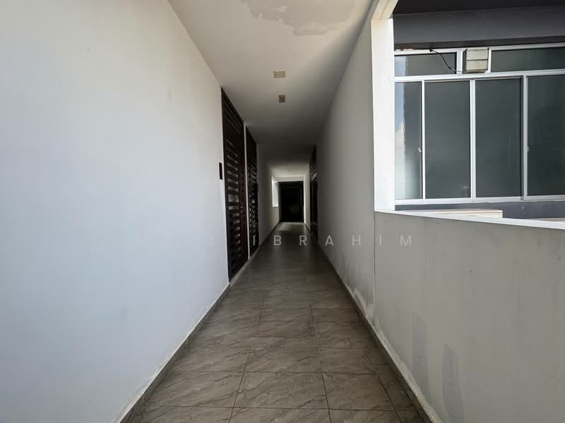 Kondominium untuk Dijual di The Hamilton - Azli Ibrahim - Corridor - PropertyGuru.com.my