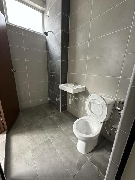 Pine Park, Klebang untuk Untuk Dijual - RM 495,000, Apr 2026 - Bathroom - PropertyGuru.com.my