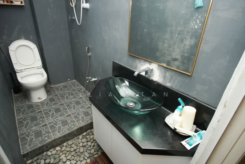 Condominium for Sale at Meadow Park 2 - Lilian Tan - Bathroom - PropertyGuru.com.my