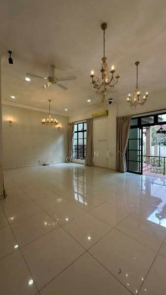 2.5-storey Terraced House for Rent in Bayan Lepas (Penang) - Elaine Ooi - Living Room - PropertyGuru.com.my
