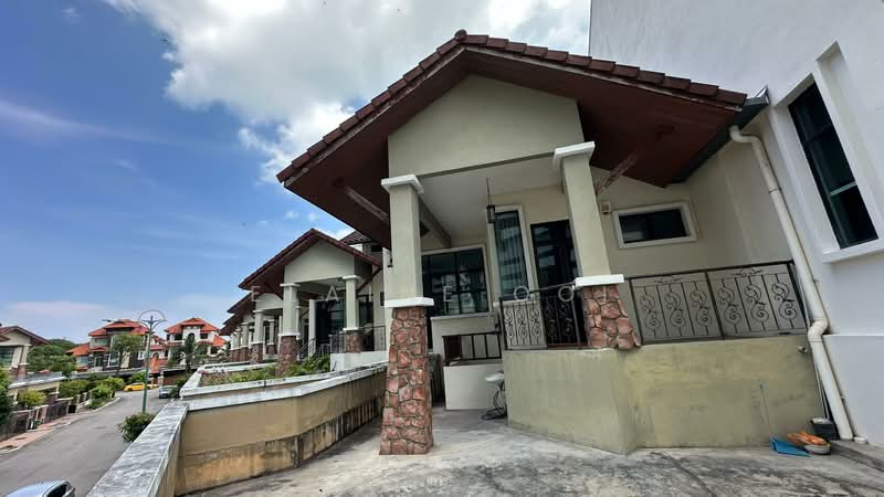 2.5-storey Terraced House for Rent in Bayan Lepas (Penang) - Elaine Ooi - Exterior - PropertyGuru.com.my