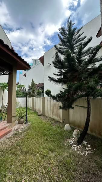 2.5-storey Terraced House for Rent in Bayan Lepas (Penang) - Elaine Ooi - Exterior - PropertyGuru.com.my