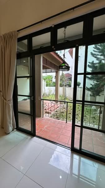 2.5-storey Terraced House for Rent in Bayan Lepas (Penang) - Elaine Ooi - Balcony - PropertyGuru.com.my