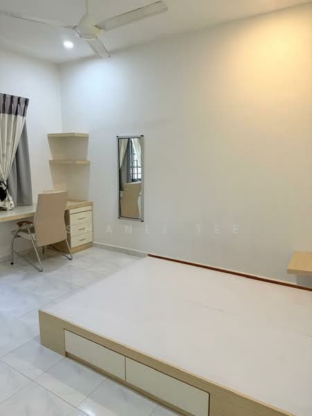 Taman Sri Kluang untuk Untuk Dijual - RM 608,000, Apr 2026 - Bedroom - PropertyGuru.com.my