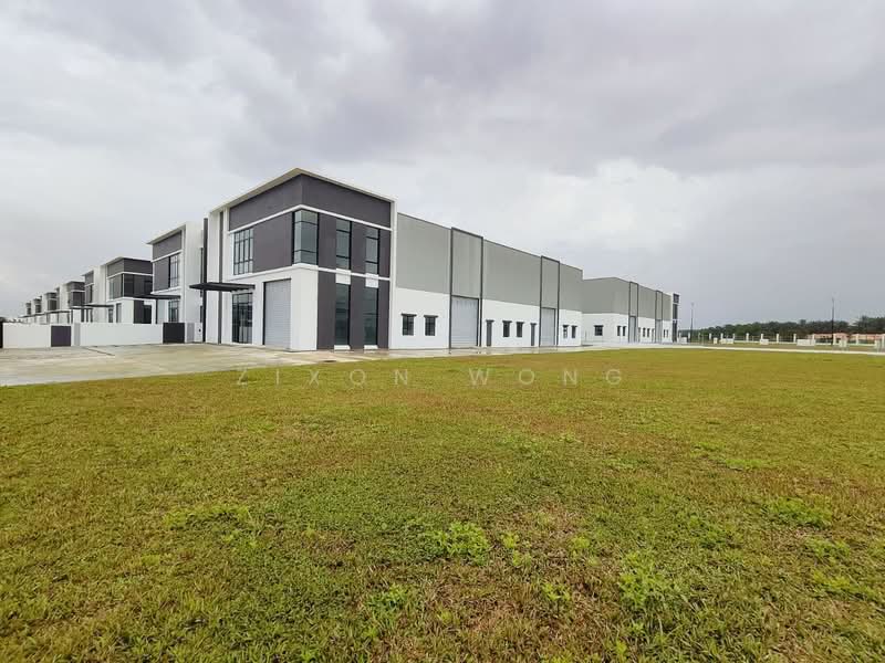 160x200 semi D corner fac @ Eco Business Park 2 Senai - 1