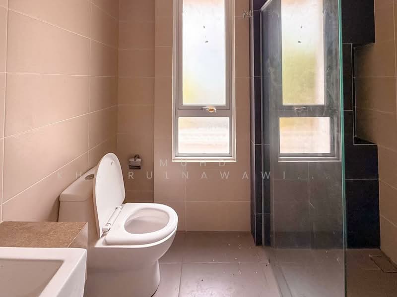 3-storey Terraced House for Sale in Bandar Tropicana Aman (Telok Panglima Garang) - Muhd Khairulnawawi Kamaruddin - Bathroom - PropertyGuru.com.my
