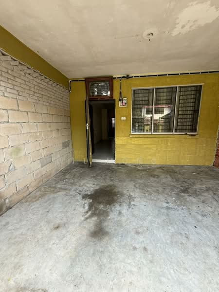 Kelapa Sawit , Taman Scientex untuk Untuk Dijual - RM 328,000, Apr 2026 - Entrance - PropertyGuru.com.my