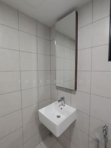 Service Residence for Sale at D'Cosmos Residences - Ambrose Too - Bathroom - PropertyGuru.com.my