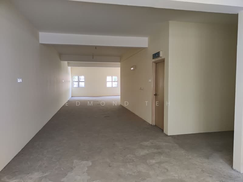 Shop for Sale in Taman Tan Yew Lai (Jalan Klang Lama (Old Klang Road)) - Edmond Teh - Interior - PropertyGuru.com.my