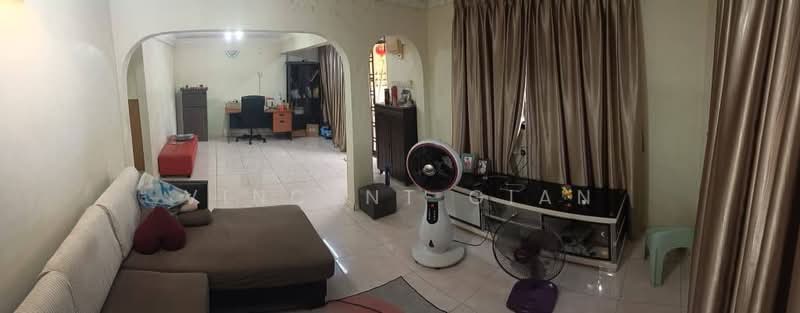 2-storey Terraced House for Sale in Taman Megah Ria (Masai) - Vincent Gian - Living Room - PropertyGuru.com.my