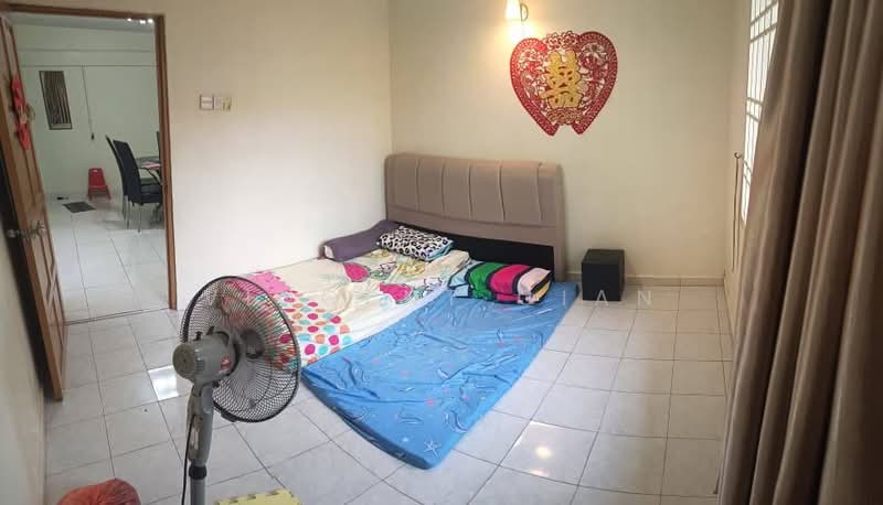 2-storey Terraced House for Sale in Taman Megah Ria (Masai) - Vincent Gian - Bedroom - PropertyGuru.com.my