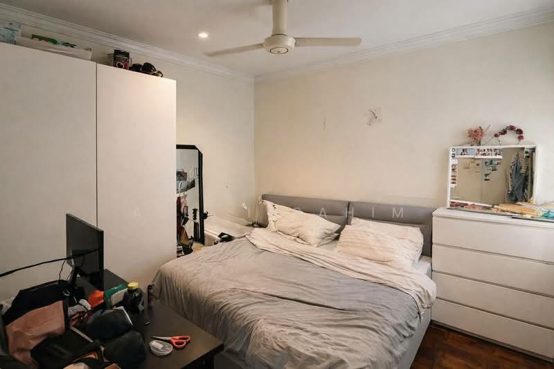 Rumah Teres 2 Tingkat untuk Dijual di Seksyen 13 (Shah Alam) - Azli Ibrahim - Bedroom - PropertyGuru.com.my