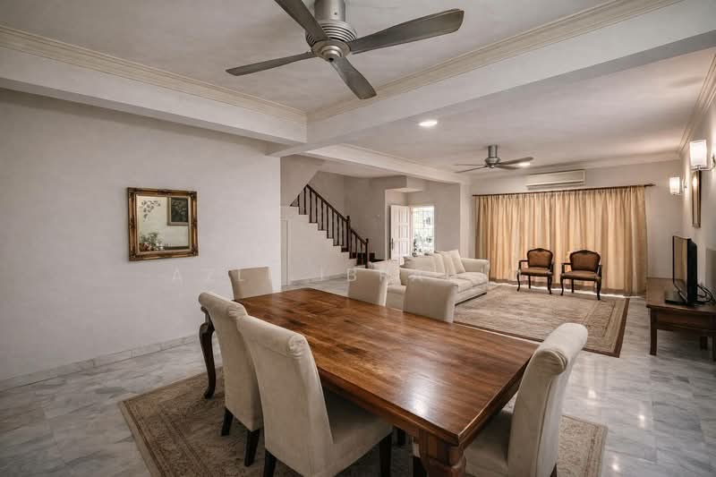 Rumah Teres 2 Tingkat untuk Dijual di Seksyen 13 (Shah Alam) - Azli Ibrahim - Living Room - PropertyGuru.com.my