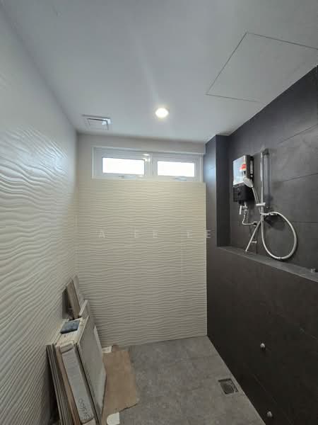 2-storey Terraced House for Sale in Island Glades (Jelutong) - A Ee Ee - Bathroom - PropertyGuru.com.my