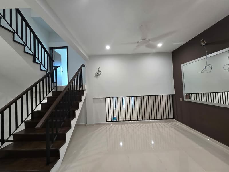 2-storey Terraced House for Sale in Island Glades (Jelutong) - A Ee Ee - Interior - PropertyGuru.com.my