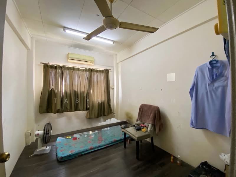 Apartment for Sale at Pangsapuri Perdana Impian - Tasya Ruslan - Bedroom - PropertyGuru.com.my