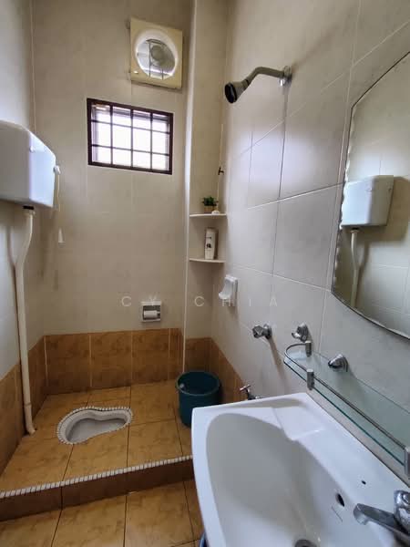 1-storey Terraced House for Rent in Taman Setia Indah (Tebrau) - CY Chia - Bathroom - PropertyGuru.com.my