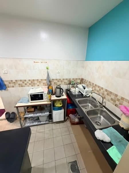 Pangsapuri untuk Disewa di Puteri Bayu Apartment - Kevin Tan - Kitchen - PropertyGuru.com.my