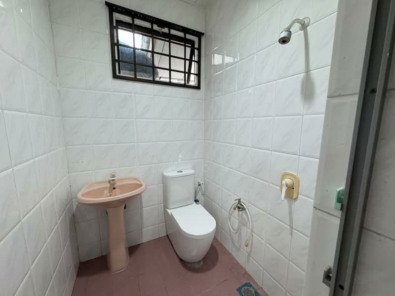 Ujong Pasir untuk Untuk Dijual - RM 780,000, Apr 2026 - Bathroom - PropertyGuru.com.my