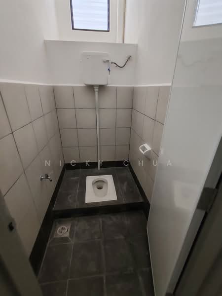 Shop / Office for Rent in Seremban 2 (Negeri Sembilan) - Nicky Chua - Bathroom - PropertyGuru.com.my