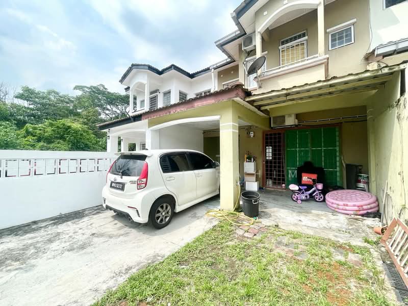 2-storey Terraced House for Sale in Taman Lestari Perdana (Seri Kembangan) - Azli Ibrahim - Exterior - PropertyGuru.com.my