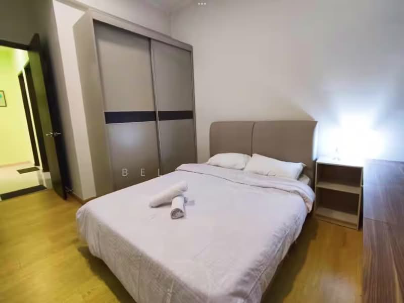 Kondominium untuk Dijual di Kings Bay @ Country Garden Danga Bay - Bella Tan - Bedroom - PropertyGuru.com.my