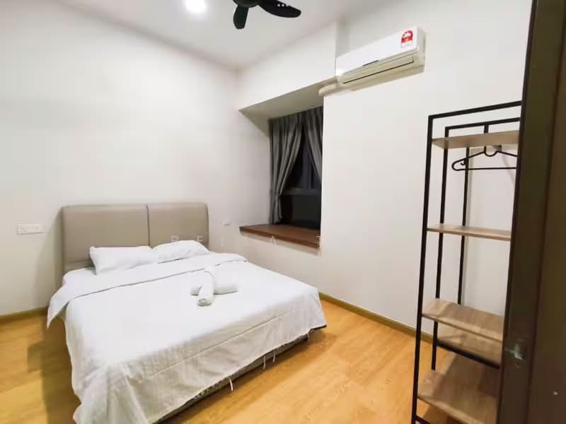 Kondominium untuk Dijual di Kings Bay @ Country Garden Danga Bay - Bella Tan - Bedroom - PropertyGuru.com.my