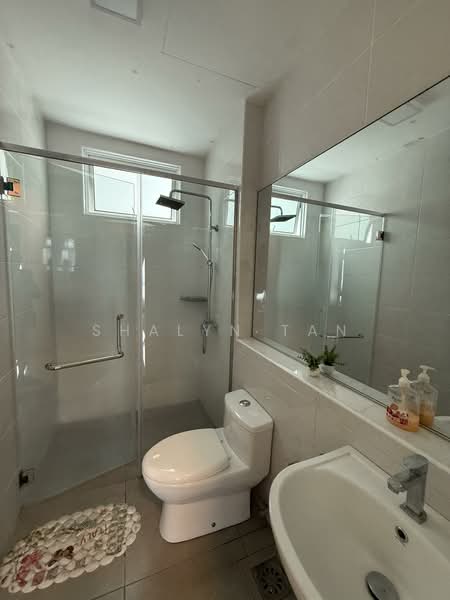 Service Residence for Rent at Parkland Residence - Shalyn Tan - Bathroom - PropertyGuru.com.my