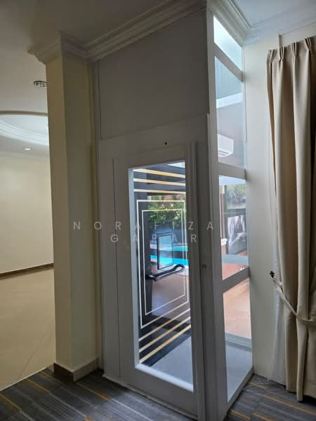 Rumah Banglo untuk Disewa di Country Heights (Kajang) - NoraFizah Gapar - Entrance - PropertyGuru.com.my