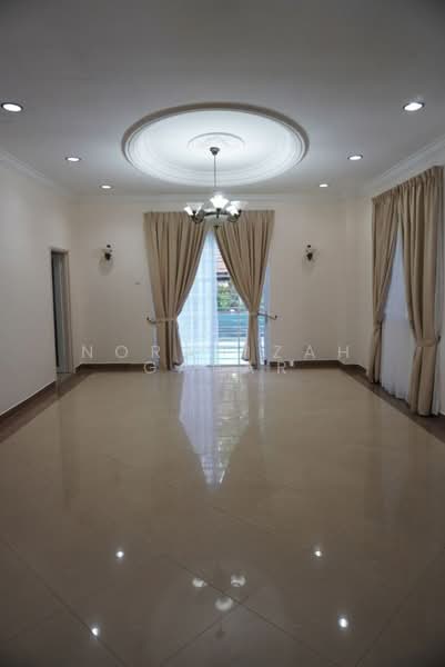 Rumah Banglo untuk Disewa di Country Heights (Kajang) - NoraFizah Gapar - Living Room - PropertyGuru.com.my