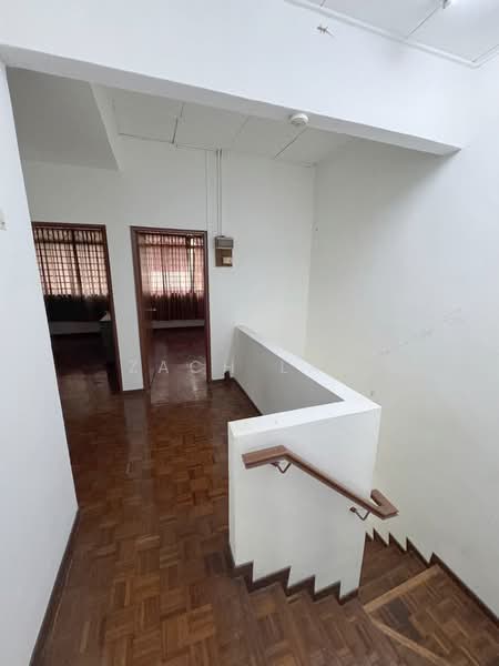 2-storey Terraced House for Sale in Taman Bukit Mewah (Tampoi) - Zach Law - Interior - PropertyGuru.com.my