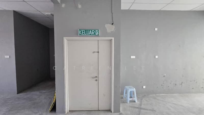 Shop / Office for Sale in Taman Dato Onn (Johor Bahru) - Catrien Lee - Corridor - PropertyGuru.com.my