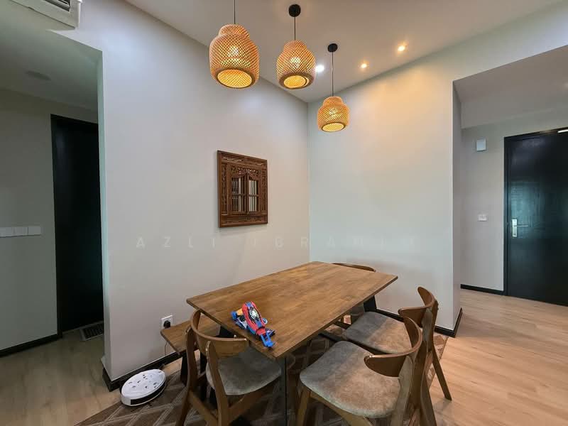 Kondominium untuk Dijual di The Valley Residences @ SkySierra - Azli Ibrahim - Dining Room - PropertyGuru.com.my