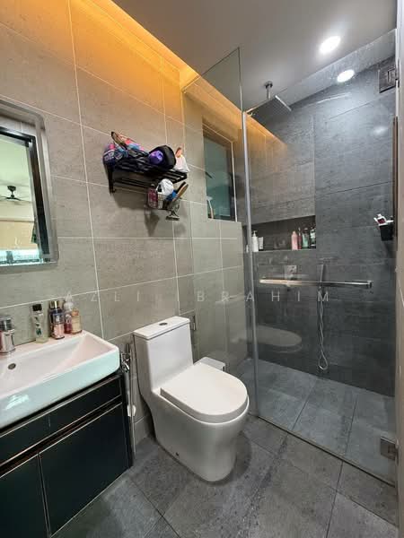 Kondominium untuk Dijual di The Valley Residences @ SkySierra - Azli Ibrahim - Bathroom - PropertyGuru.com.my