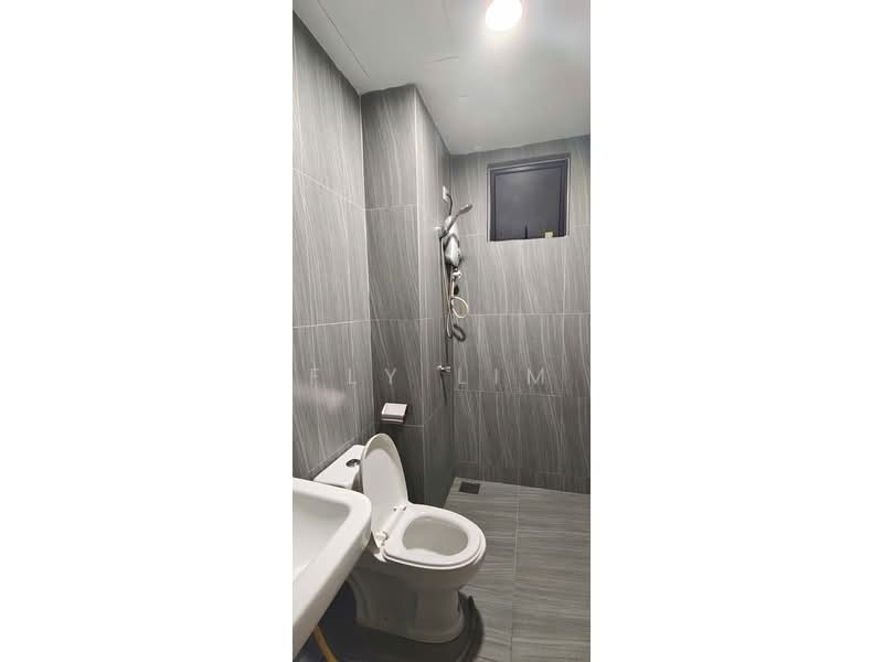 Condominium for Rent at The Hamilton - Fly Lim - Bathroom - PropertyGuru.com.my