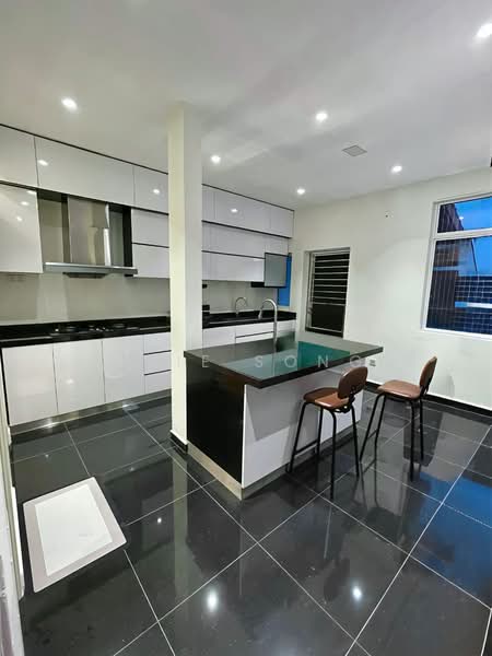 Cluster House for Rent in Bukit Indah (Iskandar Puteri (Nusajaya)) - Evie Song - Kitchen - PropertyGuru.com.my