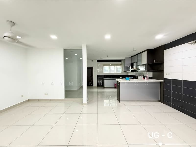 Bandar Puteri Klang untuk Untuk Dijual - RM 750,000, Apr 2026 - Living Room - PropertyGuru.com.my