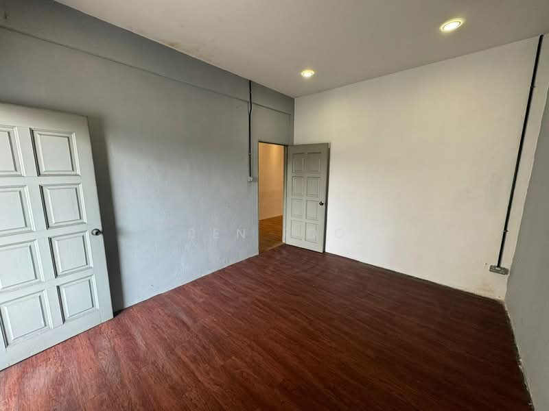 Shop for Sale in Taman Tasek (Johor Bahru) - Ben Foo - Interior - PropertyGuru.com.my