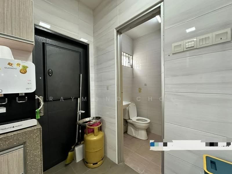 2-storey Terraced House for Sale in Bandar Bukit Tinggi 2 (Klang) - Raymond Choo - Bathroom - PropertyGuru.com.my