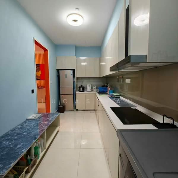 Servis Apartment untuk Disewa di Paradigm Residence - Lucas Tan - Kitchen - PropertyGuru.com.my