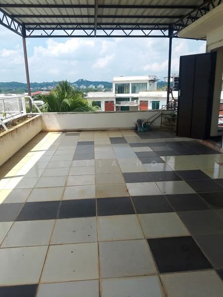 Kondominium untuk Disewa di Octville Condominium - Bella Ho - Balcony - PropertyGuru.com.my
