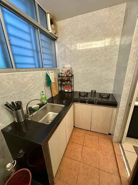 Servis Apartment untuk Disewa di OUG Parklane - Jack Leu - Kitchen - PropertyGuru.com.my